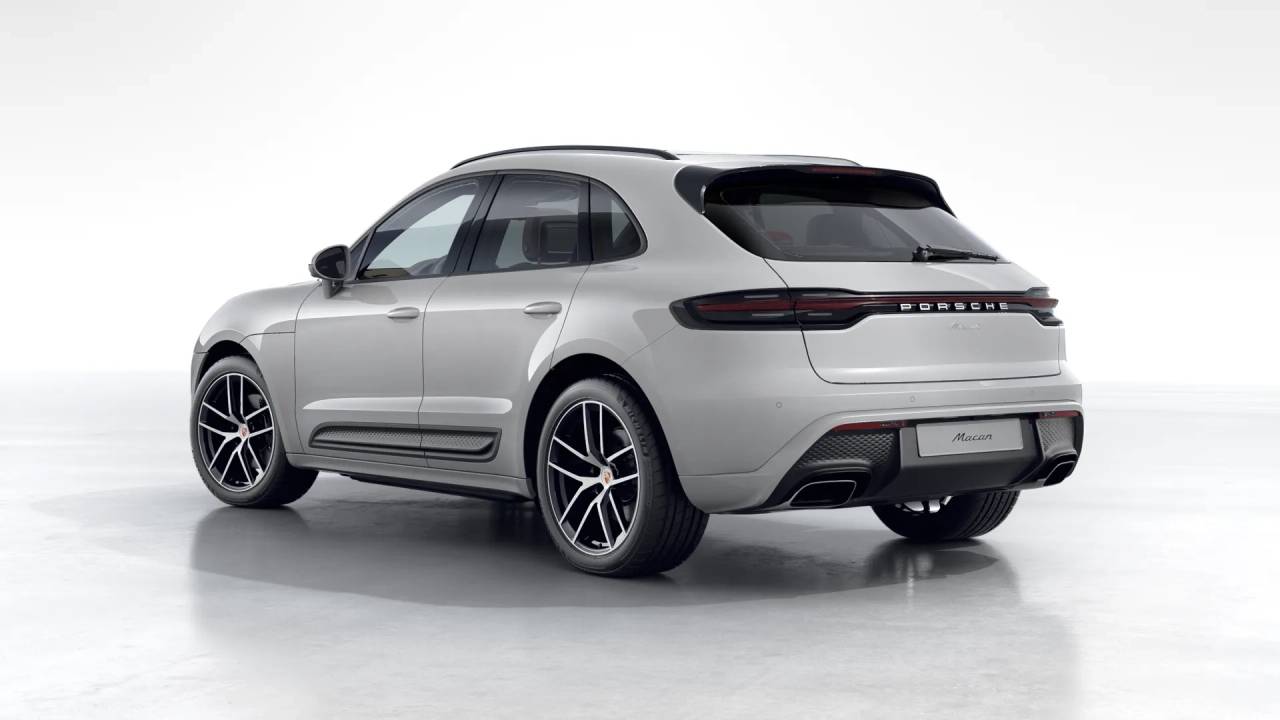 2026 Porsche Macan T photo 3