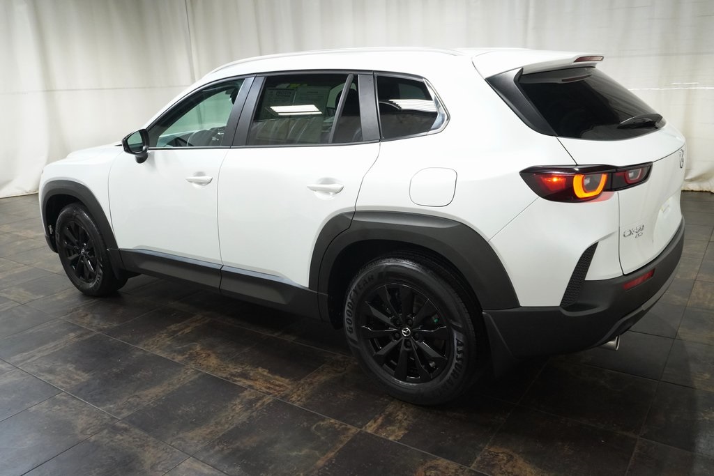 2024 Mazda CX-50 2.5 Select photo 6