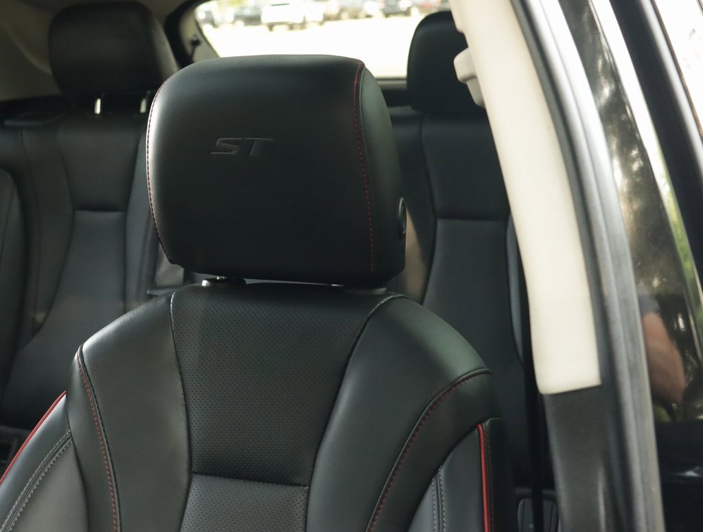 2023 Buick Envision Essence photo 18