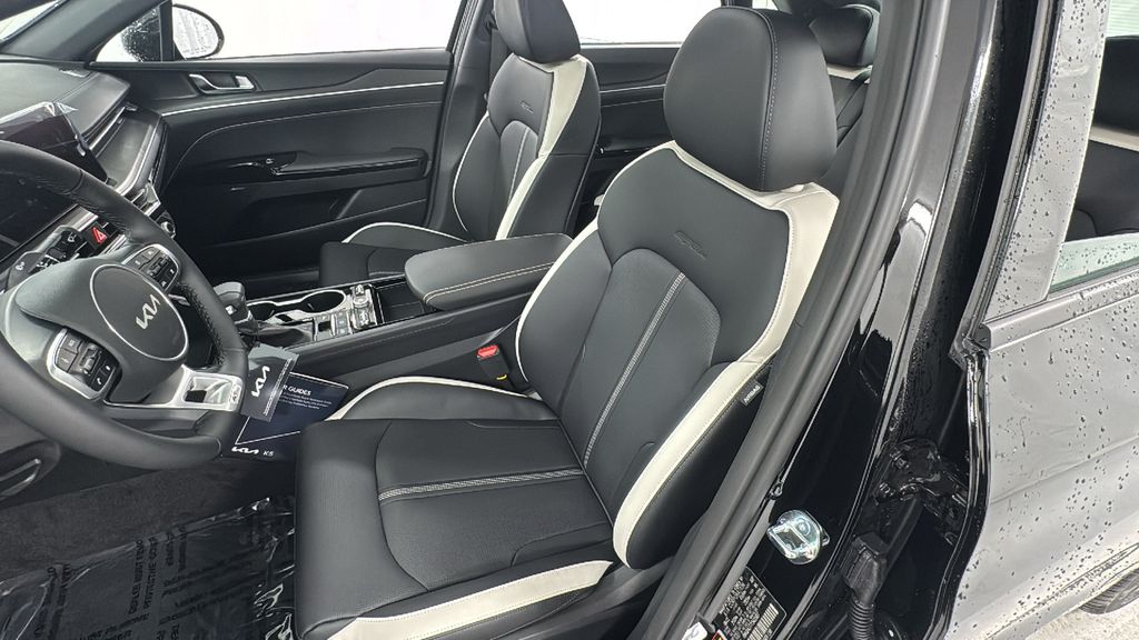 2026 Kia K5 GT-Line photo 10