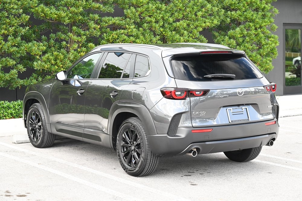2025 Mazda CX-50 2.5 S Preferred photo 2