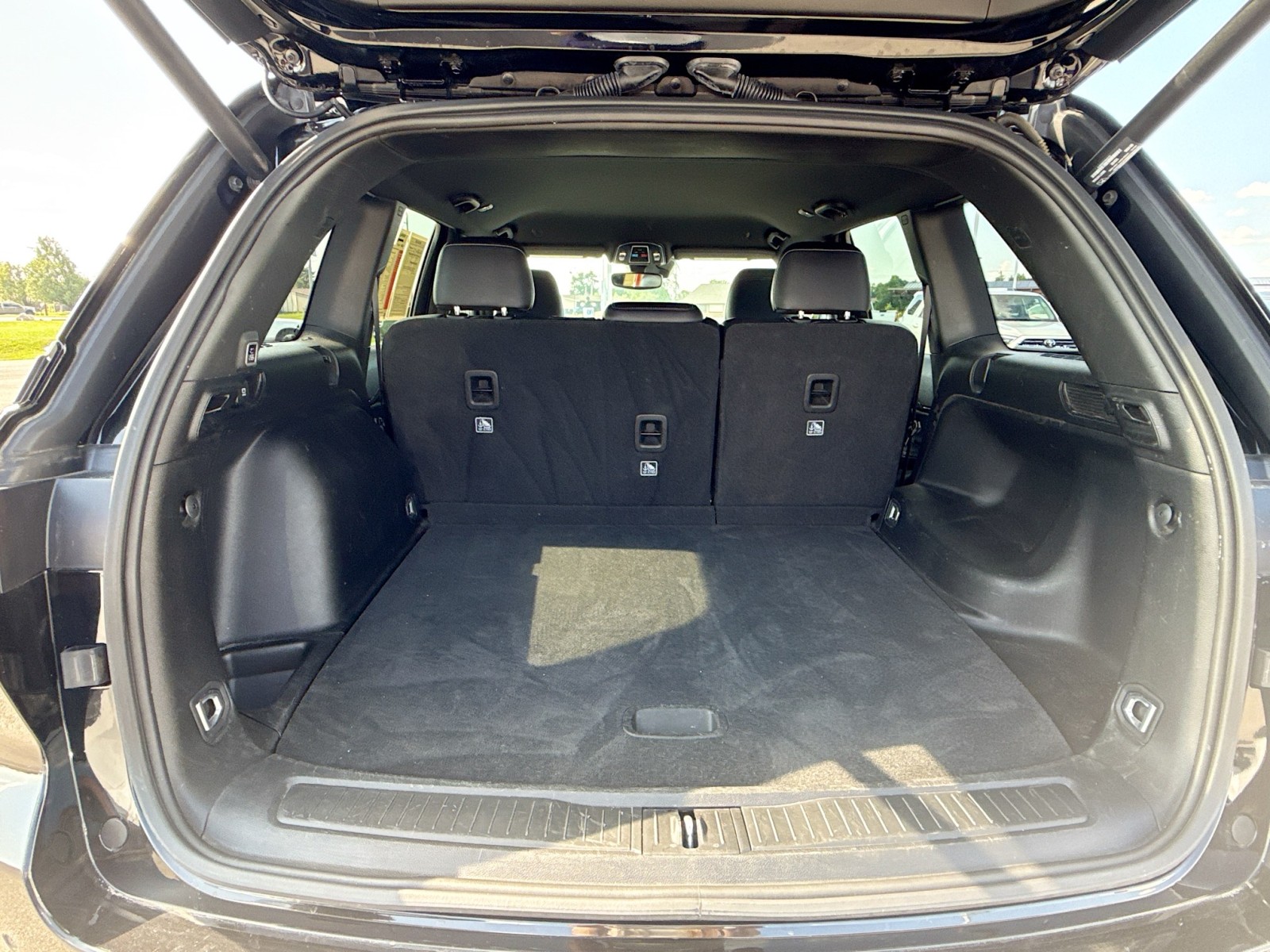 2022 Jeep Grand Cherokee Altitude photo 21