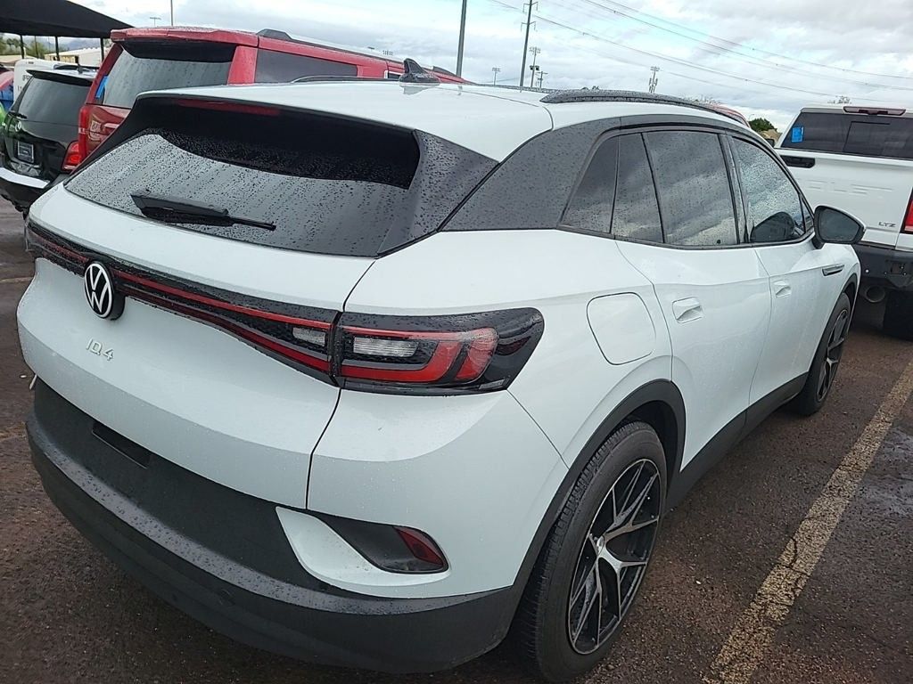 Used 2021 Volkswagen ID.4 PRO S with VIN WVGTMPE26MP035574 for sale in Dubuque, IA