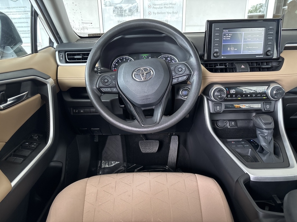 2022 Toyota RAV4 XLE photo 20