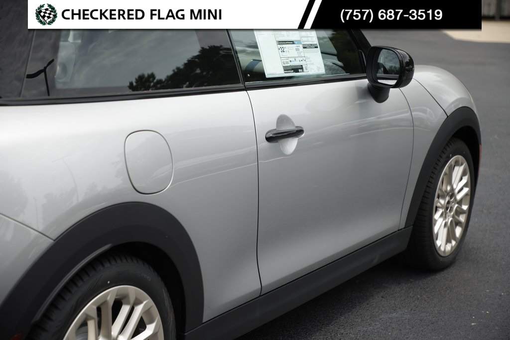 2025 Mini Cooper Hardtop S photo 8