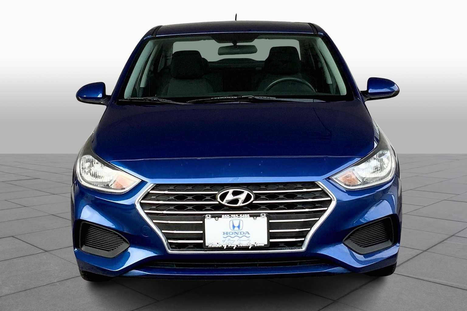 2020 Hyundai Accent SE photo 3