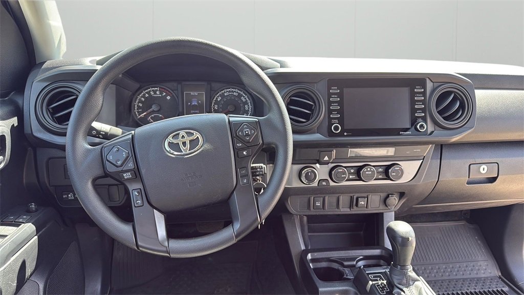 2022 Toyota Tacoma SR5 V6 4x4 photo 9