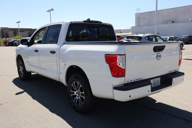 2023 Nissan Titan SV photo 4