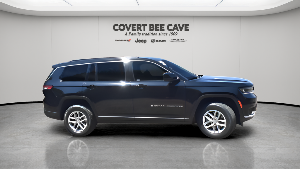 2025 Jeep Grand Cherokee Laredo photo 5