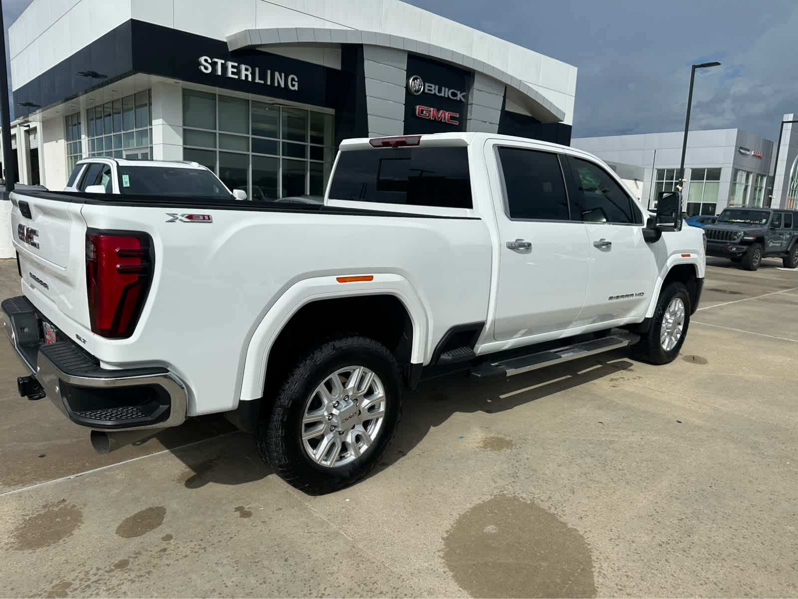 2024 Gmc Sierra 2500 HD SLT photo 3