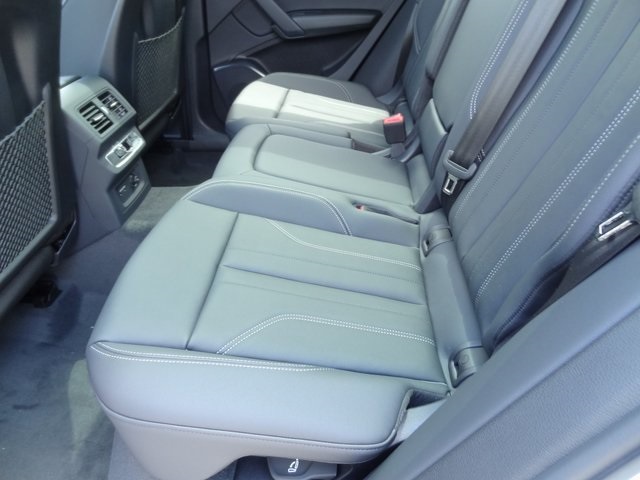 2024 Audi Q5 45 S line Premium photo 10
