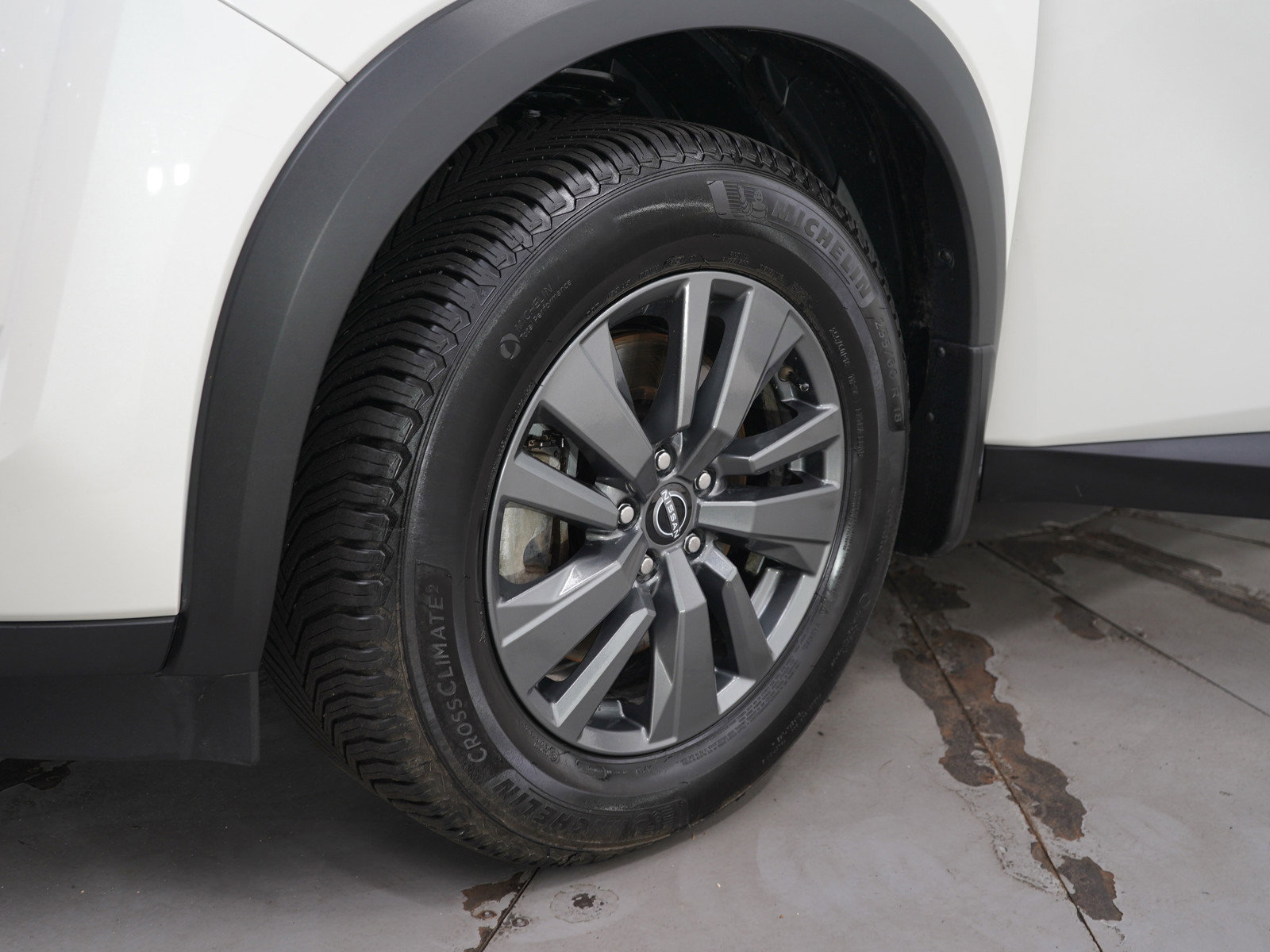 2024 Nissan Pathfinder SV photo 25