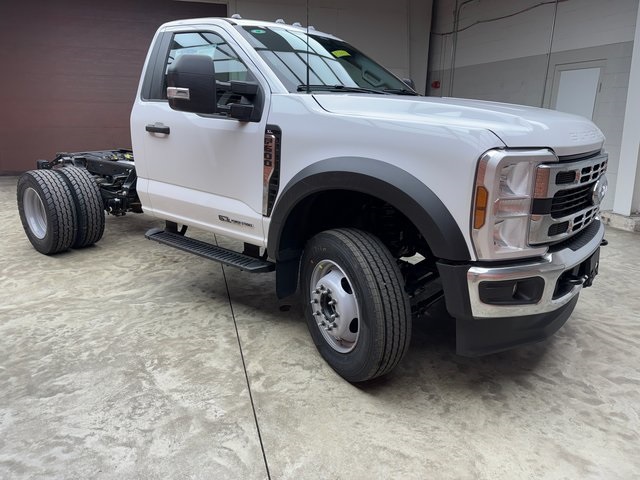 2025 Ford F-600 photo 7