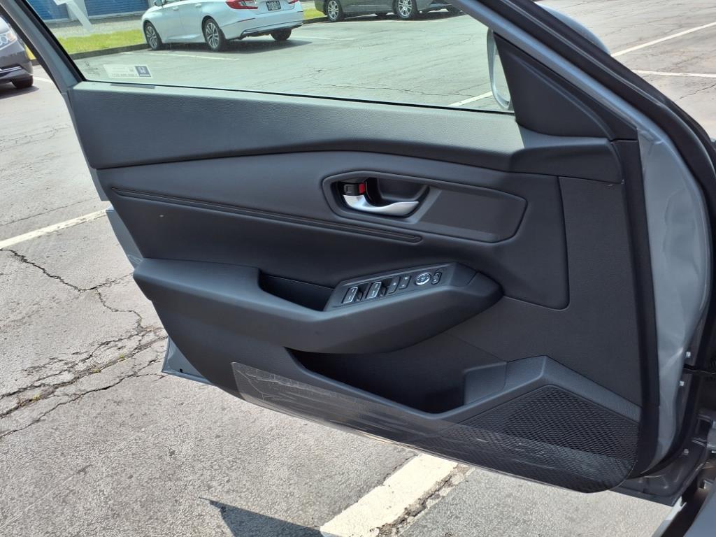 2025 Honda Accord SE photo 10