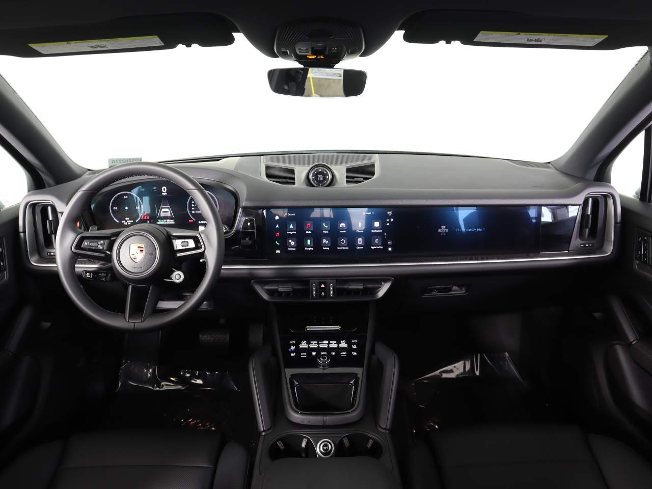 2025 Porsche Cayenne E-Hybrid photo 13