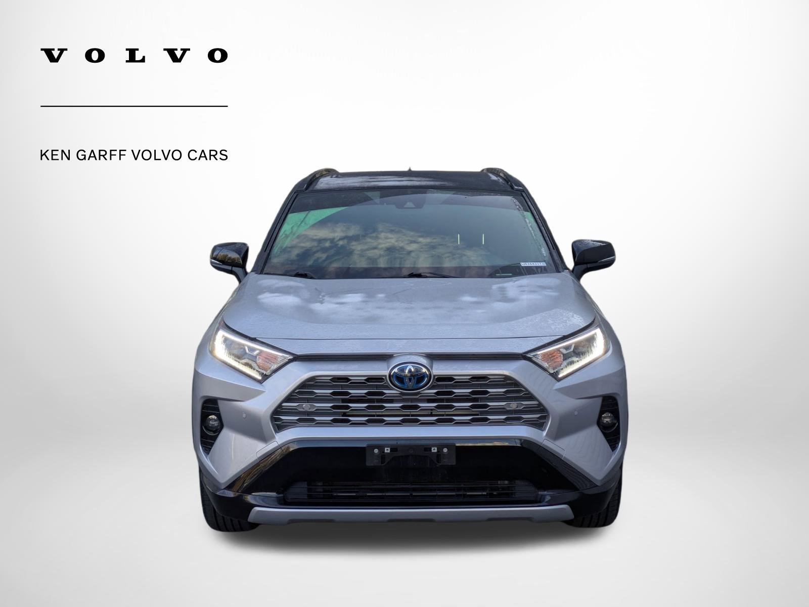 2020 Toyota RAV4 XSE photo 2