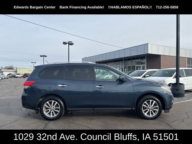 2015 Nissan Pathfinder S's photo