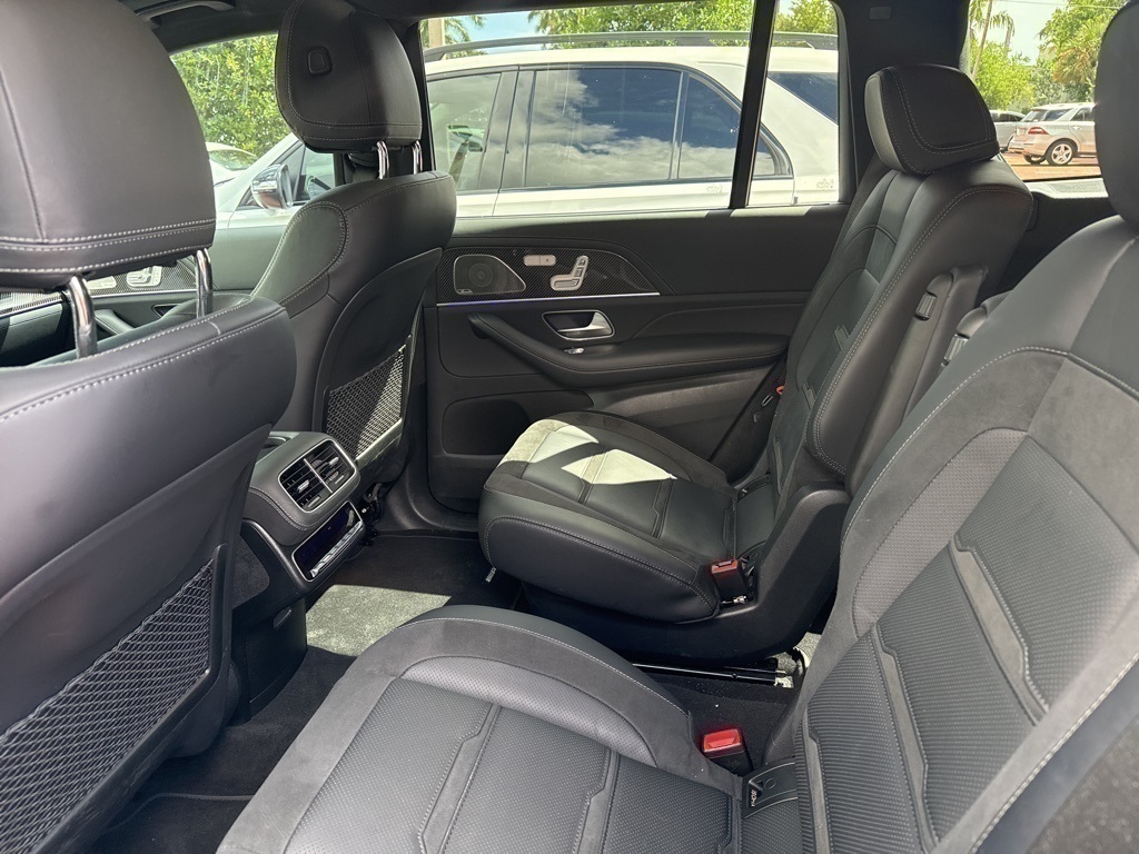 2024 Mercedes Benz GLS 63 AMG 4MATIC photo 7