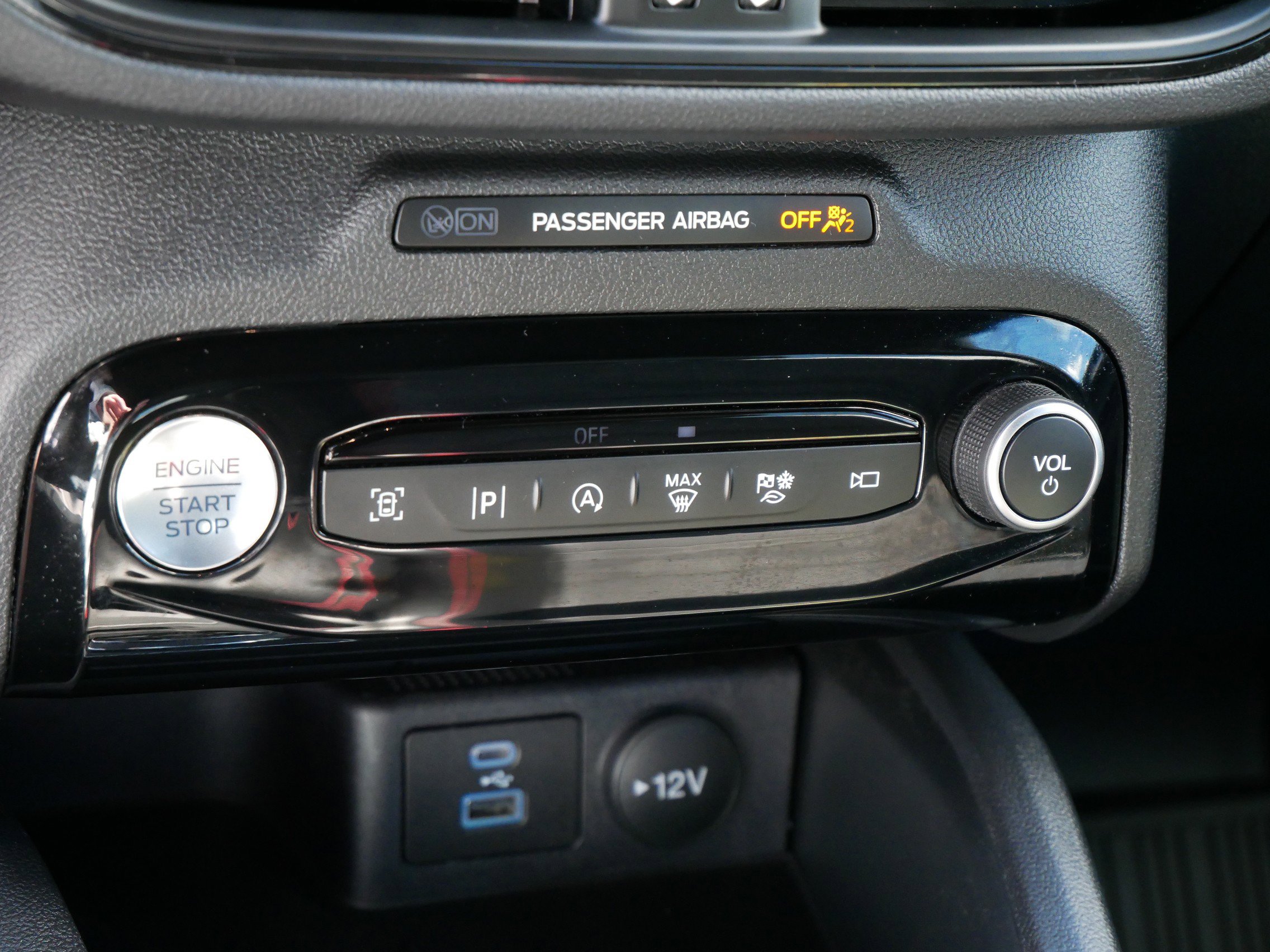2023 Ford Escape ST-Line Hybrid photo 20