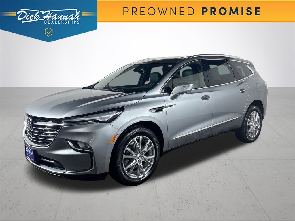 2023 Buick Enclave Essence's photo