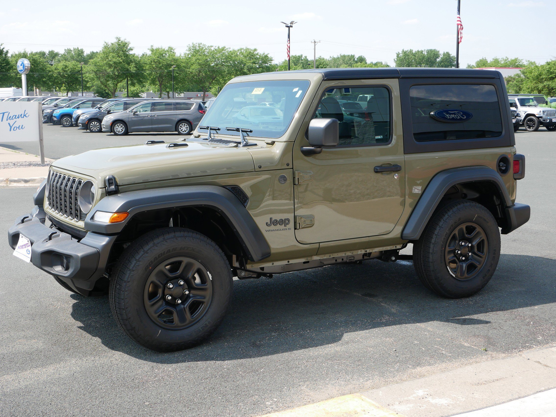 2025 Jeep Wrangler Sport photo 4