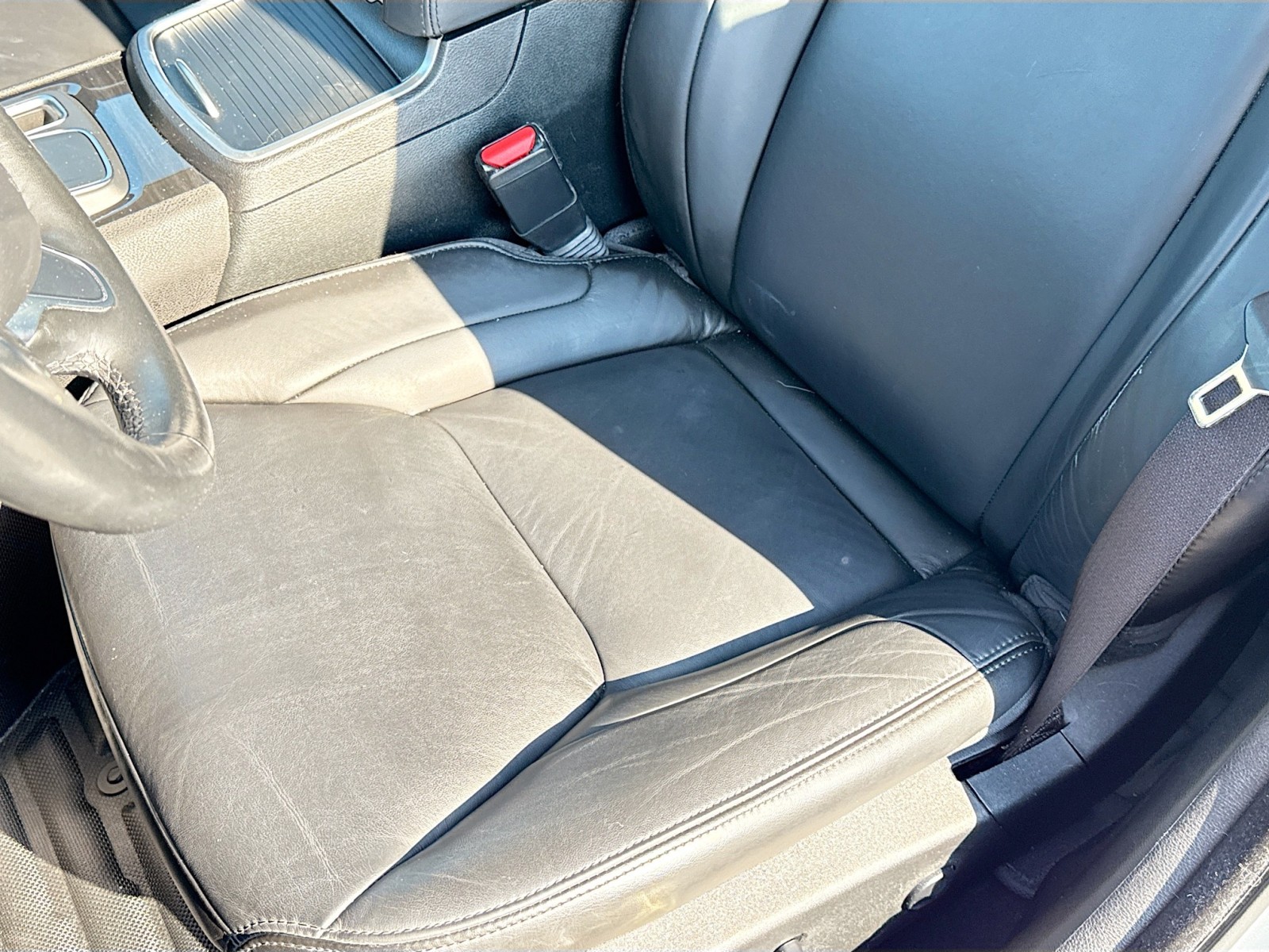 2019 Chrysler 300 Touring photo 19