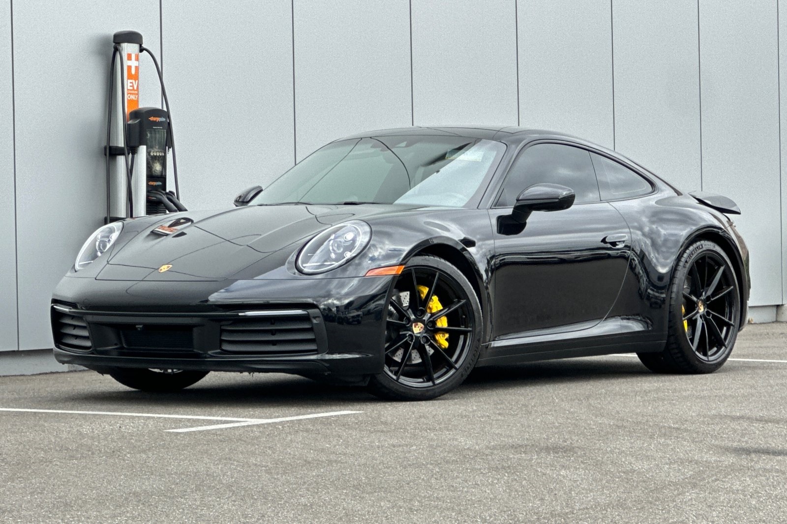 2024 Porsche 911 S photo 2