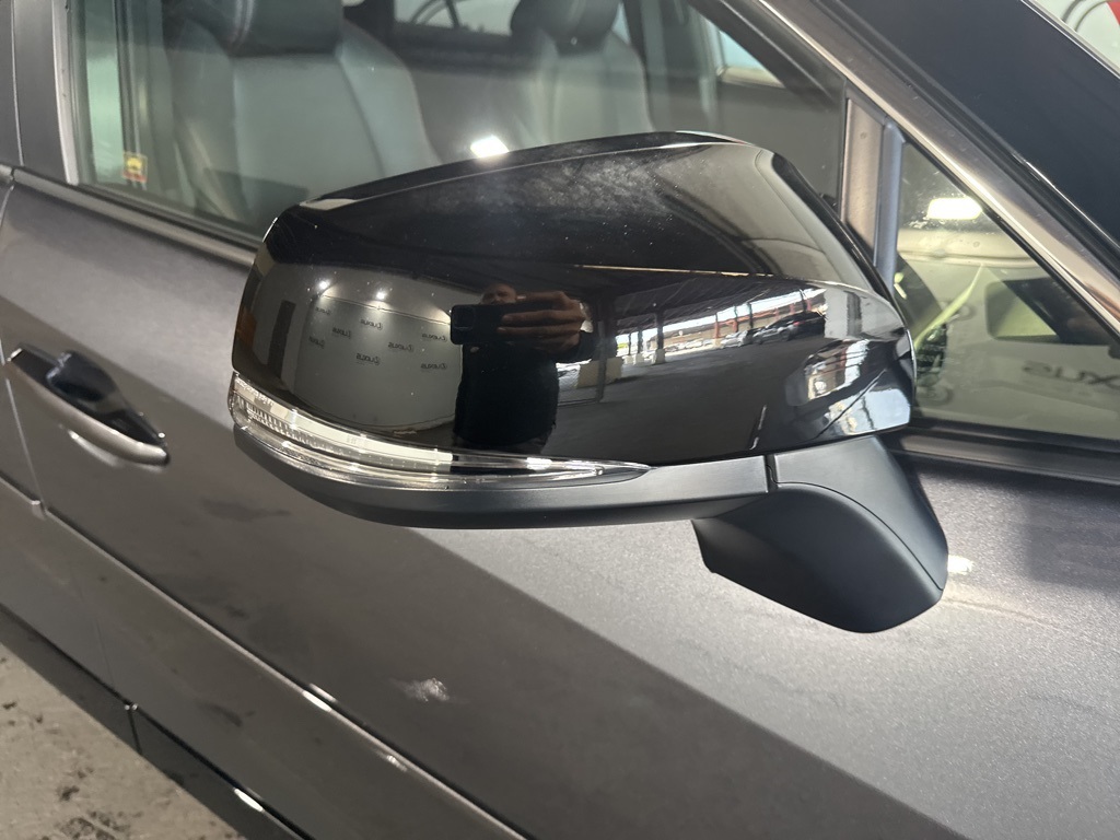 2025 Toyota RAV4 Hybrid XSE photo 9