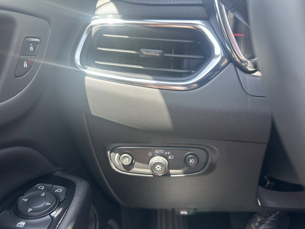 Used 2024 Summit White Chevrolet Premier image 16