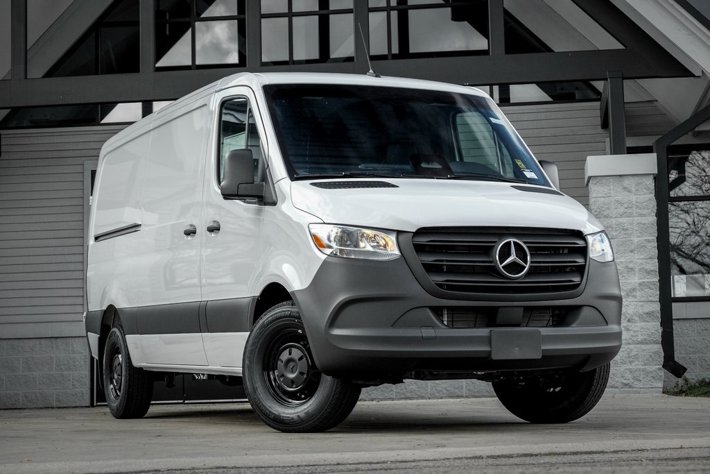 2026 Mercedes-Benz Sprinter Cargo Van Base's photo
