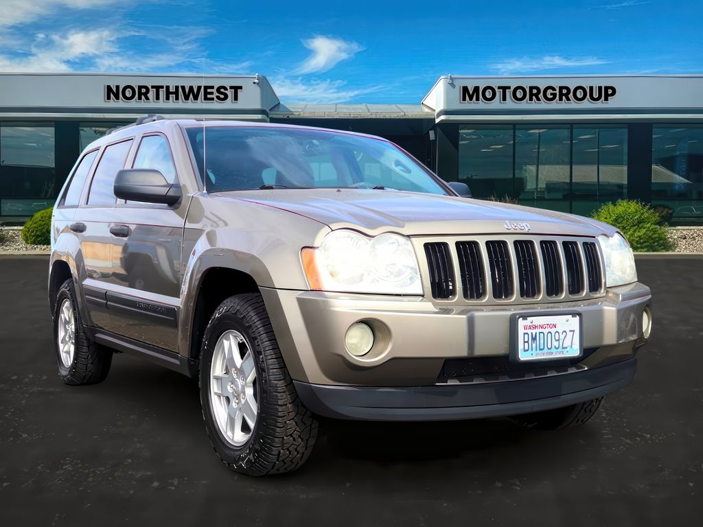 2005 Jeep Grand Cherokee Laredo's photo