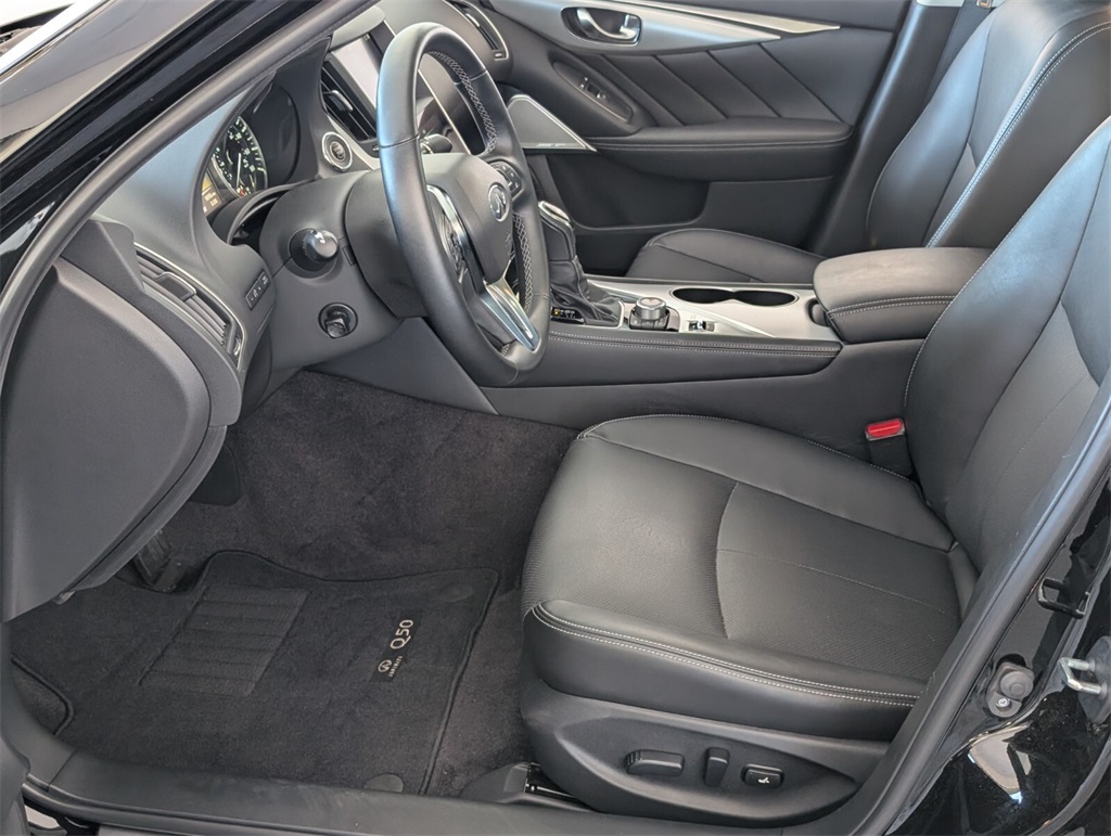 2024 Infiniti Q50 LUXE photo 6