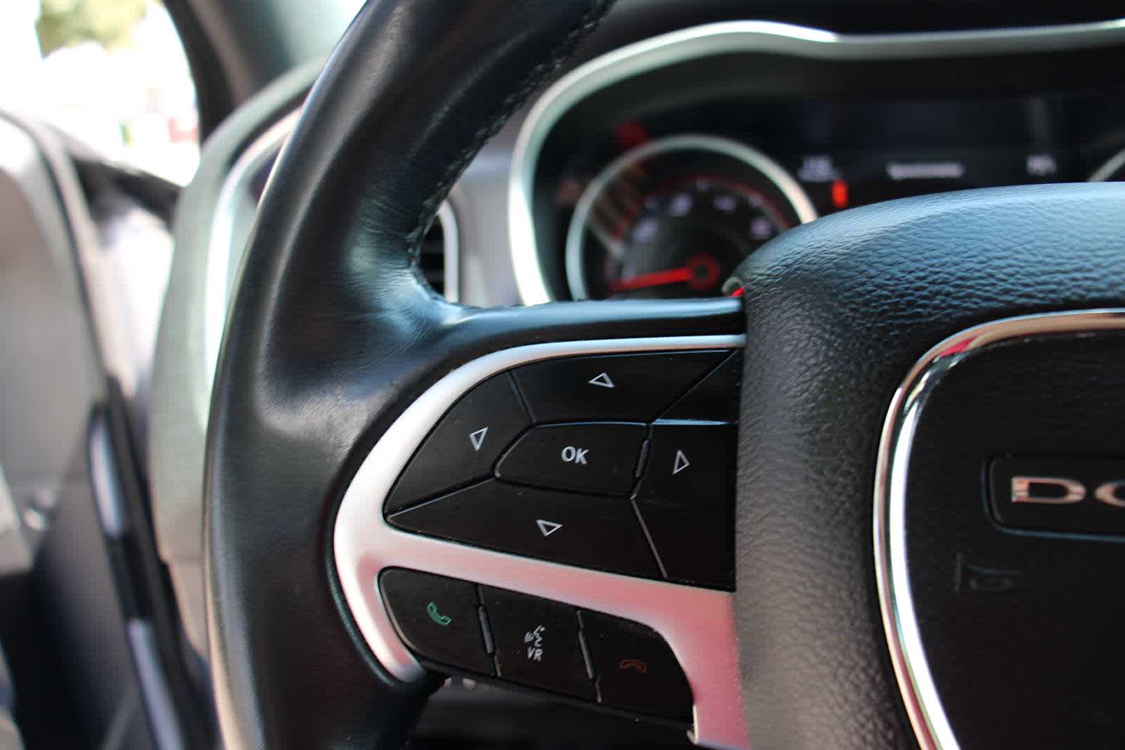 2018 Dodge Charger SXT Plus photo 16