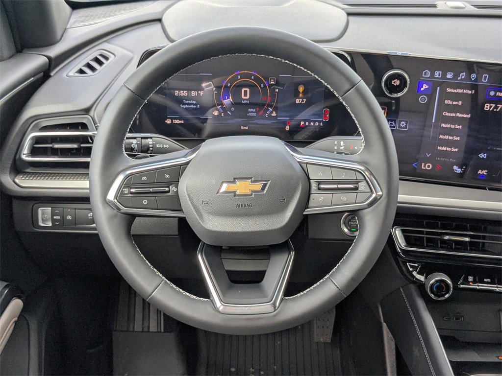 2026 Chevrolet Traverse L photo 13