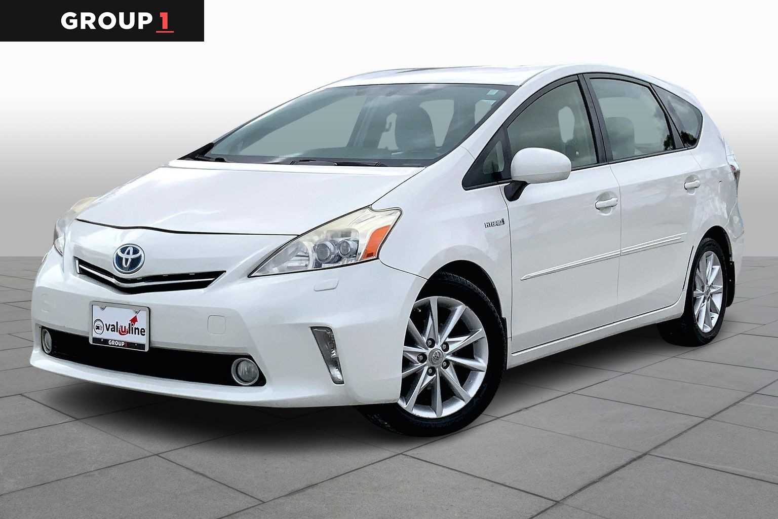 2013 Toyota Prius v Five