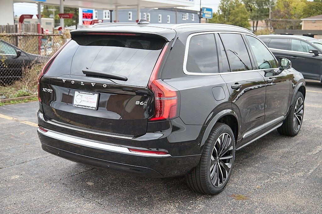 2026 VOLVO XC90 - Image 8