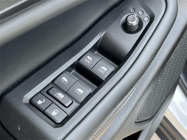 2024 Jeep Grand Cherokee Altitude photo 28