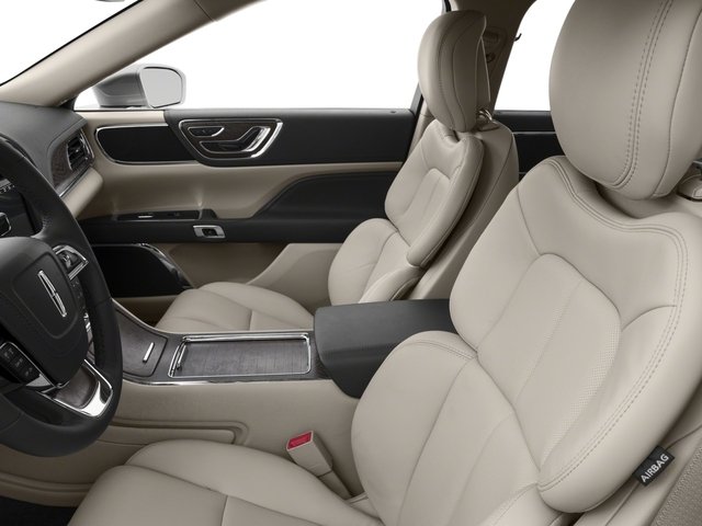 2018 Lincoln Continental Premiere photo 2