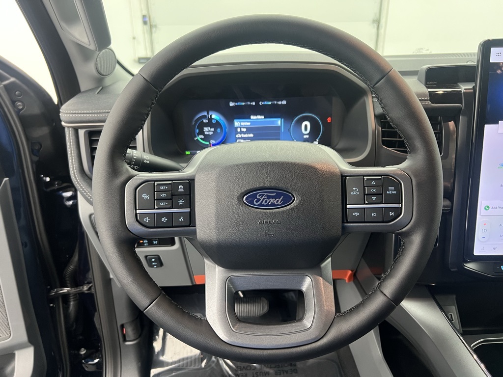 2025 Ford F-150 Lightning photo 19