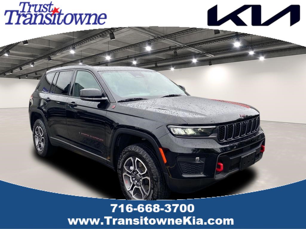 2022 Jeep Grand Cherokee Trailhawk's photo