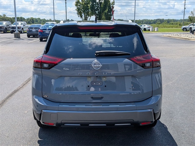 2024 Nissan Rogue SL photo 4