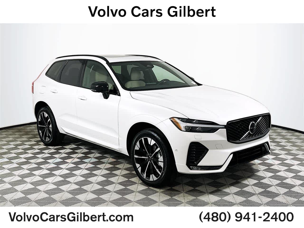 2026 Volvo XC60 Plus's photo