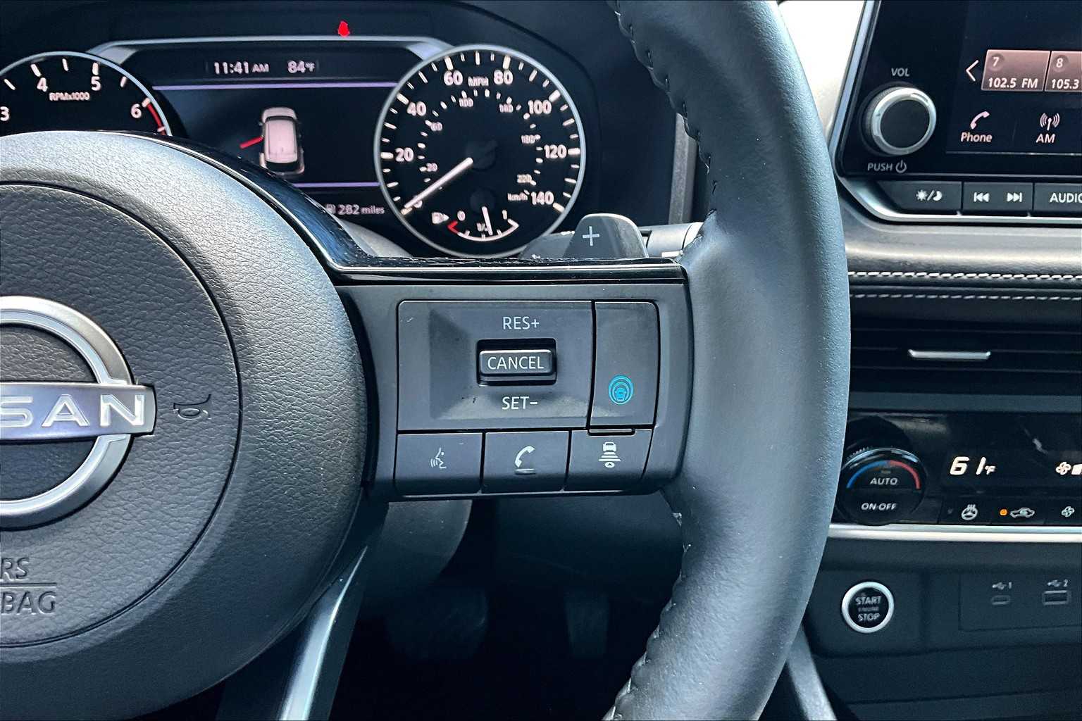 2023 Nissan Rogue SV photo 22