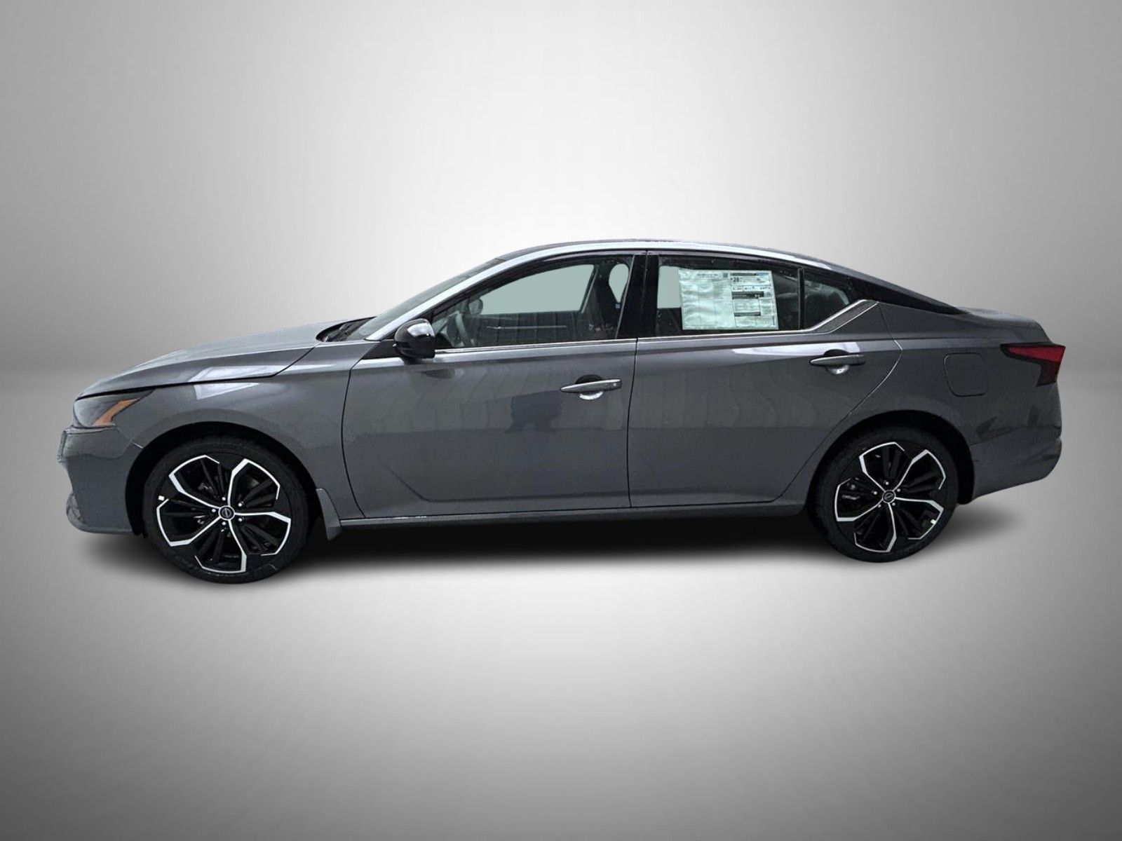 2025 Nissan Altima 2.5 SR photo 8