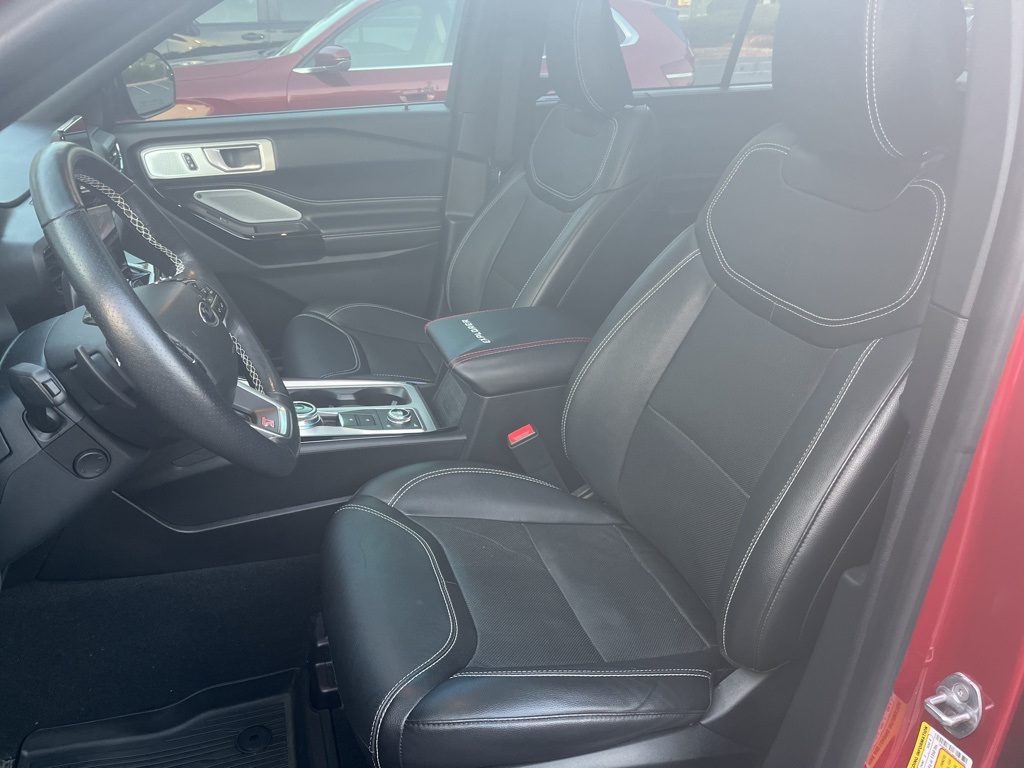 2022 Ford Explorer ST photo 8