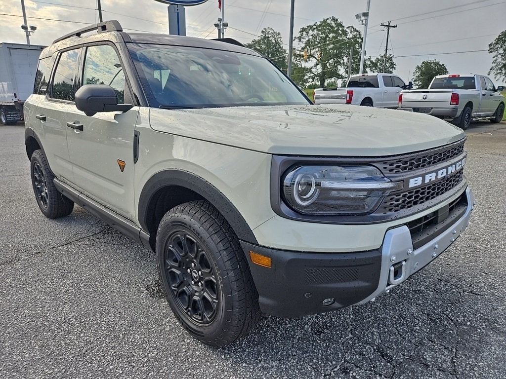 2025 Ford Bronco Sport Badlands photo 2