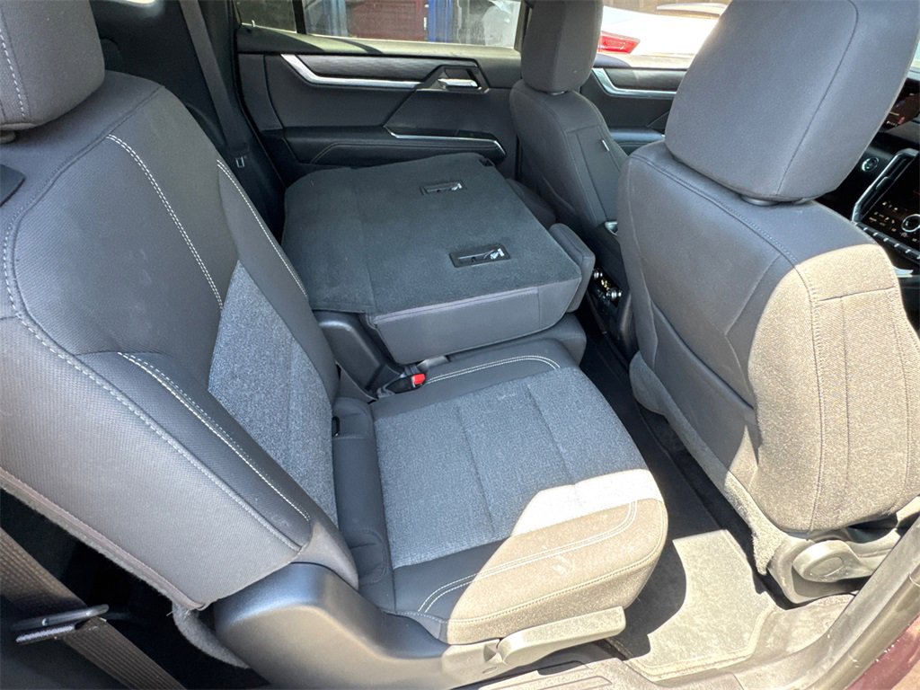 2025 Gmc Acadia Elevation photo 3