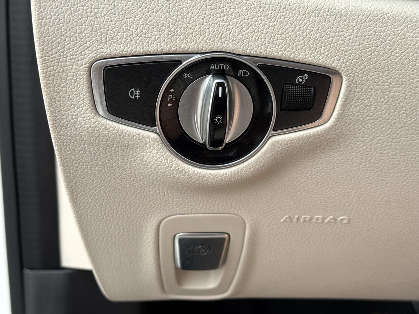 2022 Mercedes Benz E 450 photo 19
