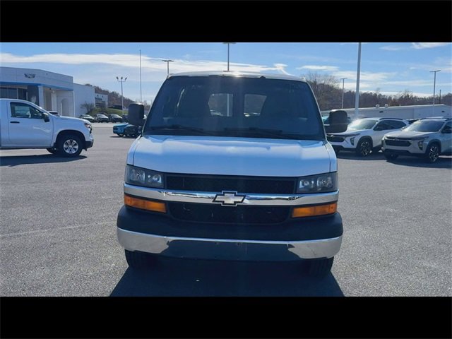 2015 Chevrolet Express Cargo 3500 photo 2