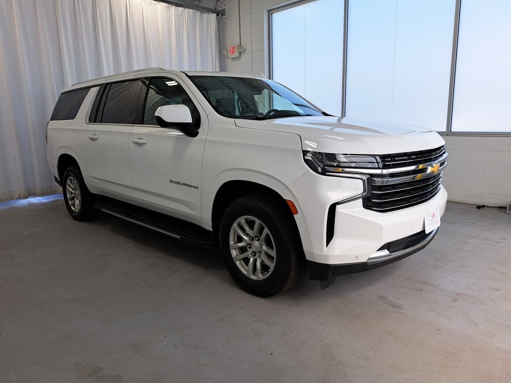 2023 Chevrolet Suburban LT photo 4